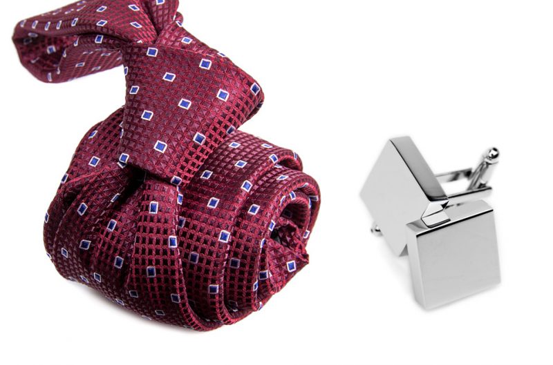 zestaw upominkowy: krawat m695 + spinki + pudełko