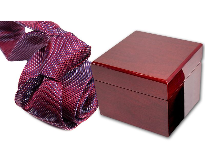 zestaw upominkowy: krawat + pudełko drewniane s558